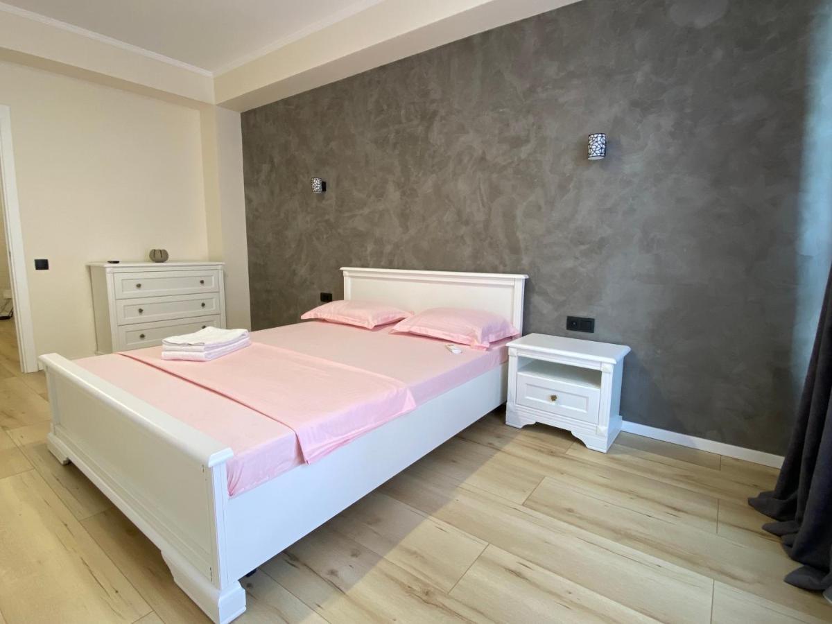 Apartament Lux Chişinau Exteriör bild