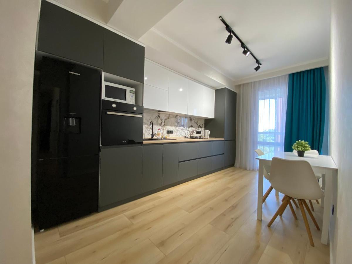 Apartament Lux Chişinau Exteriör bild