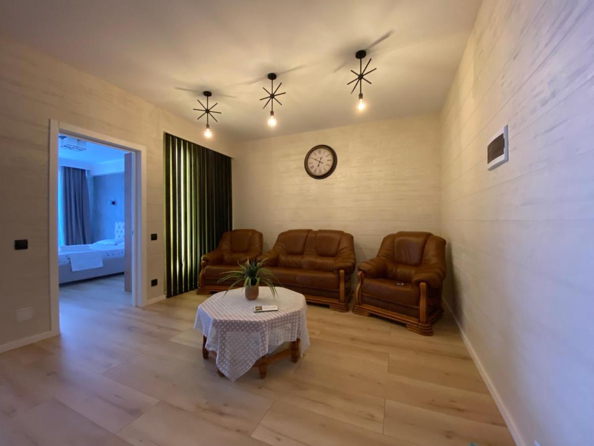 Apartament Lux Chişinau Exteriör bild