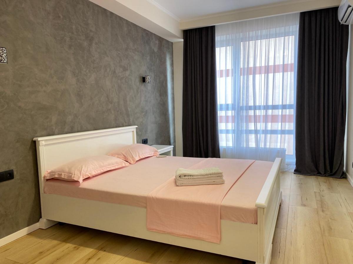 Apartament Lux Chişinau Exteriör bild