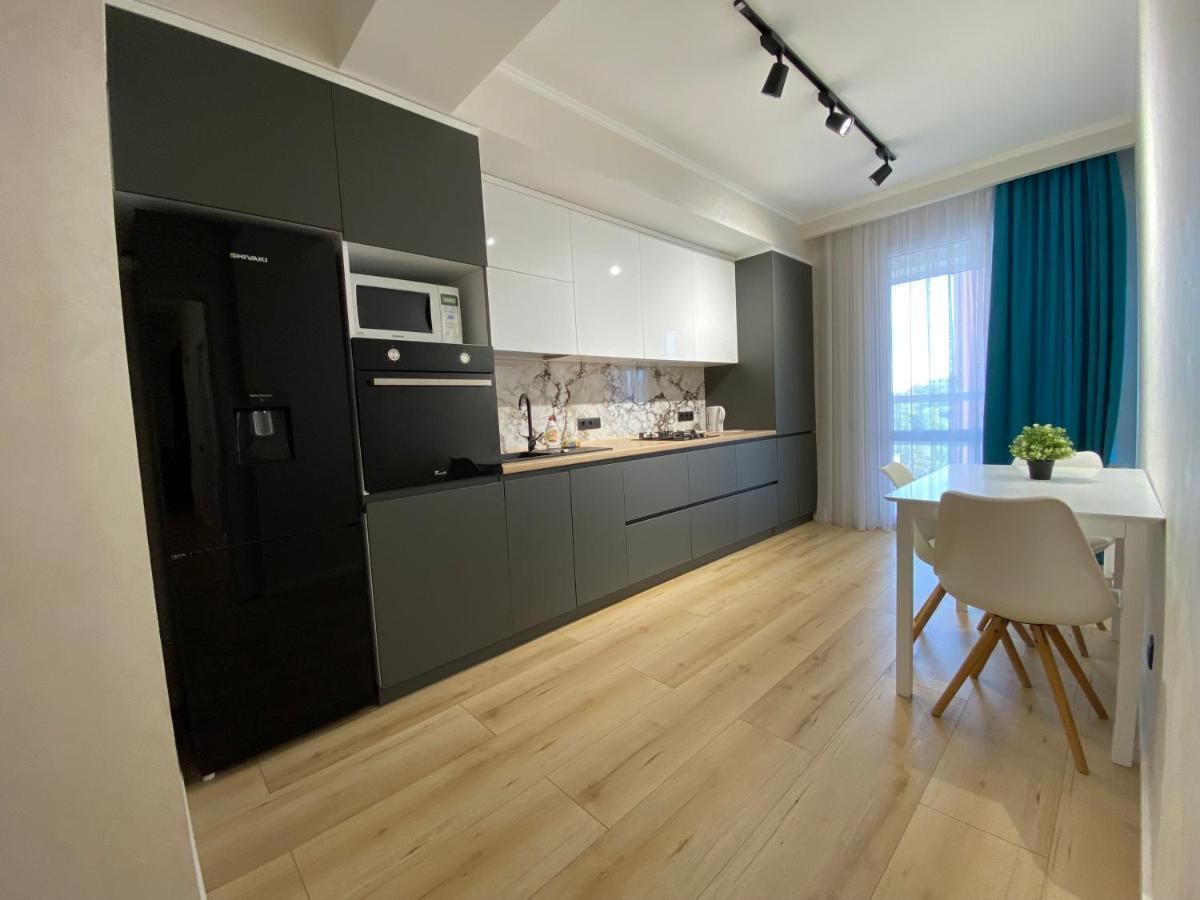 Apartament Lux Chişinau Exteriör bild