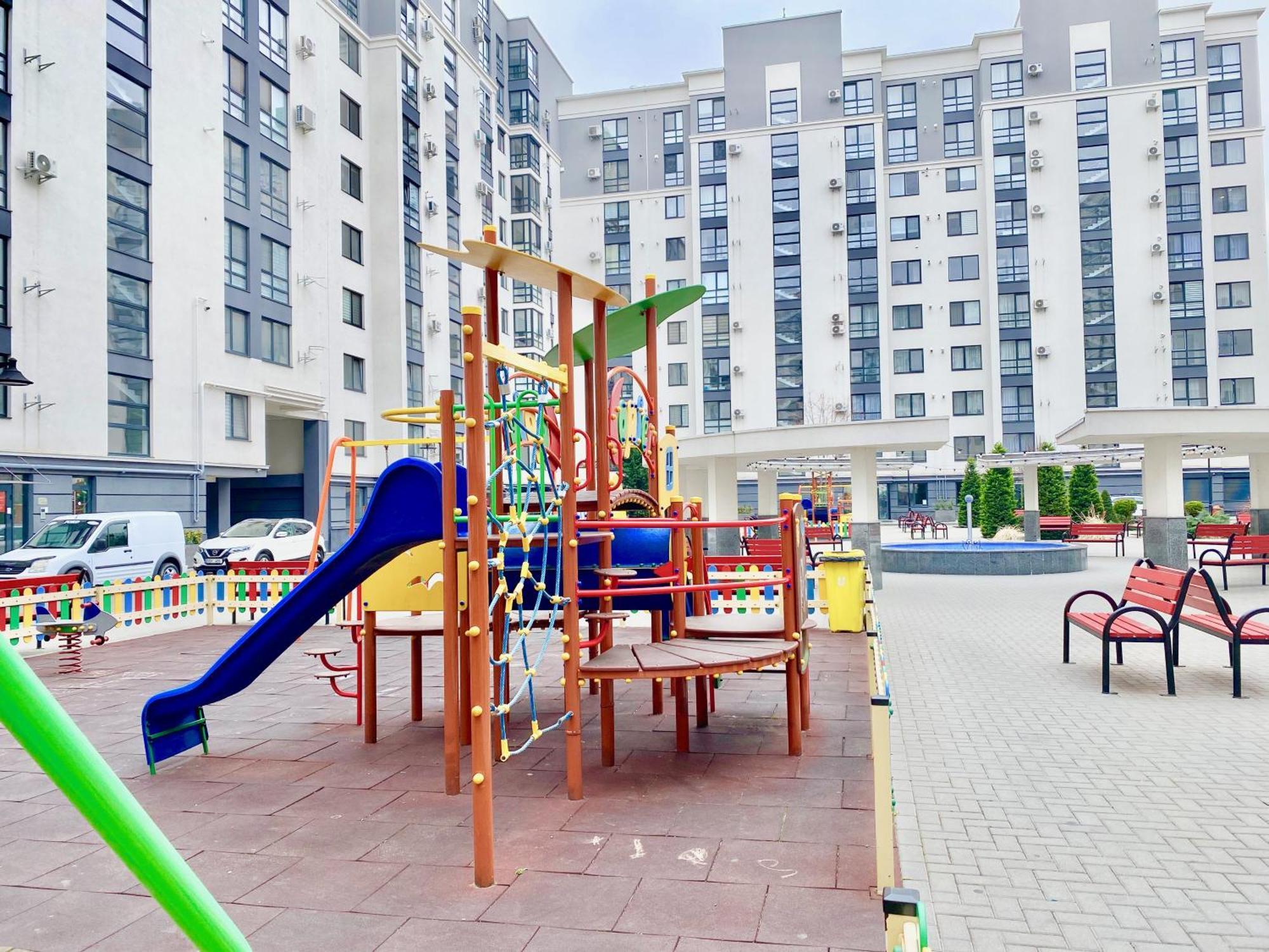 Apartament Lux Chişinau Exteriör bild