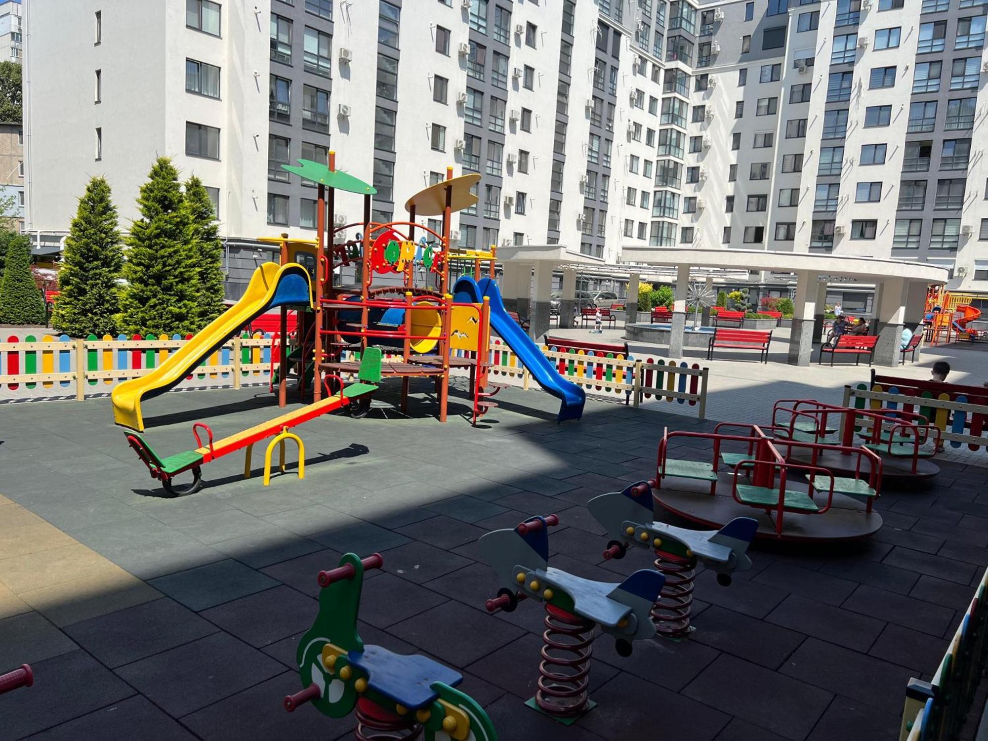 Apartament Lux Chişinau Exteriör bild